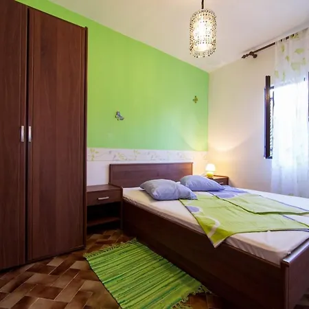 Apartment Silver