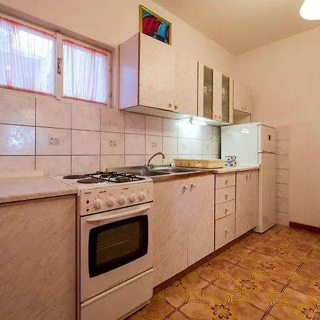 Apartment Silver *