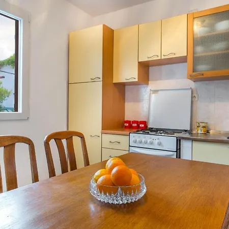 Silver Apartment